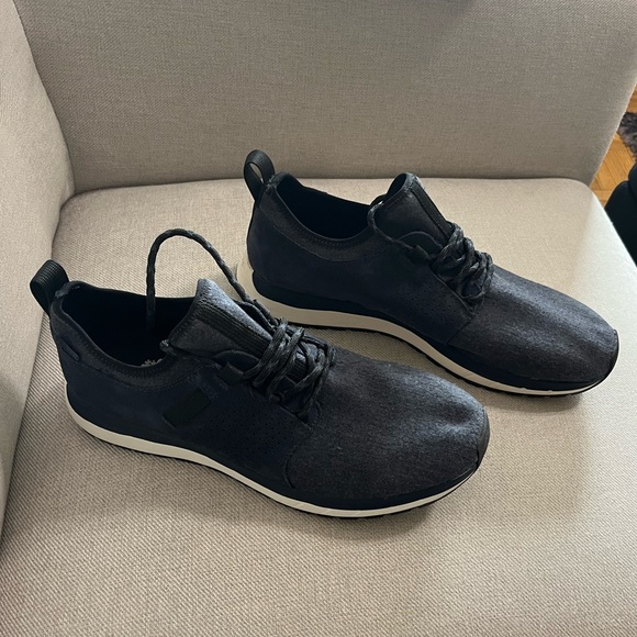 Men’s Roots shoes - Picture 6 of 7